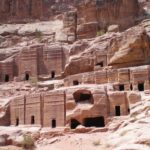 ¿Qué importancia arqueológica guarda la ciudad de Petra?